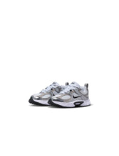Load image into Gallery viewer, Nike (PS) V5 RNR - White/Grey