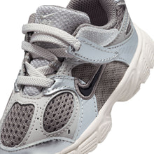 Load image into Gallery viewer, Nike (TD) V5 Runner - Cave Stone