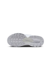 Load image into Gallery viewer, Nike Womens V5 Rnr - White