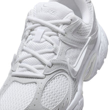 Load image into Gallery viewer, Nike Womens V5 Rnr - White
