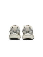 Load image into Gallery viewer, Nike Womens V5 Runner - Summit White