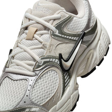 Load image into Gallery viewer, Nike Womens V5 Runner - Summit White