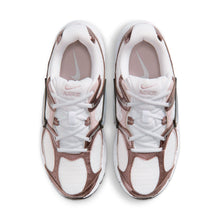 Load image into Gallery viewer, Nike Womens V5 RNR - White/Metallic Platinum