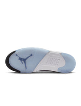 Load image into Gallery viewer, Air Jordan Mens 5 Retro - White Metallic