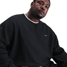 Load image into Gallery viewer, Nike Mens Solo Swoosh Crewneck - Black
