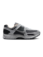 Load image into Gallery viewer, Nike Mens Zoom Vomero 5 - Smoke Grey