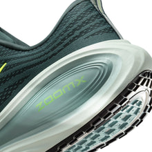 Load image into Gallery viewer, Nike Mens Vomero Plus - Seaweed
