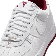Load image into Gallery viewer, Nike Mens Kobe Air Force 1 Low - White/Team Red