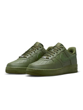 Load image into Gallery viewer, Nike Mens Air Force 1 '07 - Army Olive