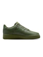 Load image into Gallery viewer, Nike Mens Air Force 1 '07 - Army Olive