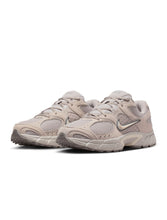 Load image into Gallery viewer, Nike Mens V5 Rnr - Moon Particle