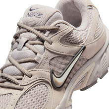Load image into Gallery viewer, Nike Mens V5 Rnr - Moon Particle