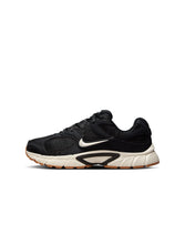 Load image into Gallery viewer, Nike Womens V5 Rnr - Black/Gum