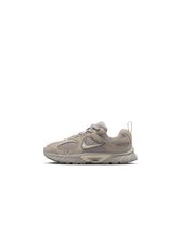 Load image into Gallery viewer, Nike (PS) V5 Runner - Moon Particle