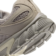 Load image into Gallery viewer, Nike (PS) V5 Runner - Moon Particle