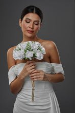 Load image into Gallery viewer, Bridesmaid Bouquet, Quinceañera Bouquet