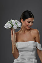 Load image into Gallery viewer, Bridesmaid Bouquet, Quinceañera Bouquet