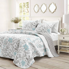 Load image into Gallery viewer, King Size Blue Grey Floral Lightweight Thin Polyester Fabric 3-Piece Quilt Set