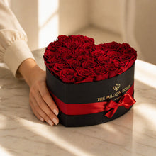 Load image into Gallery viewer, Heart Black Box | Red Roses