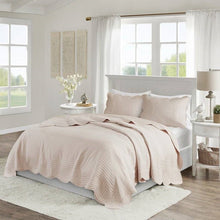 Load image into Gallery viewer, Full/Queen Size 3 Piece Reversible Scalloped Edges Microfiber Quilt Set in Blush