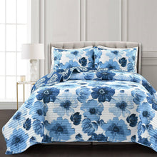 Load image into Gallery viewer, Full/Queen Blue Flowers Lightweight Polyester Microfiber Quilt Set