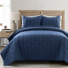 Load image into Gallery viewer, King/California King size Lightweight Blue Textured Cotton 3 Piece Quilt Set