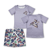 Load image into Gallery viewer, Duck short sleeves shirt green camo shorts boys outfits