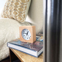 Load image into Gallery viewer, Bagby CLASSIC - Silent Alarm Clock