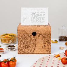 Load image into Gallery viewer, Wooden Recipe Box – Pizza Lovers Edition