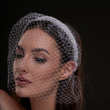 Load image into Gallery viewer, Bridal Birdcage Veil Headband
