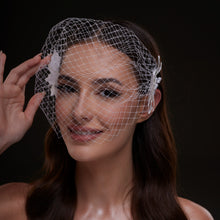 Load image into Gallery viewer, Bridal Birdcage Veil with Pearl &amp; Leaf Side Comb