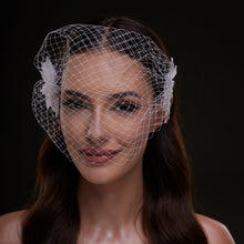 Load image into Gallery viewer, Bridal Birdcage Veil with Pearl &amp; Leaf Side Comb
