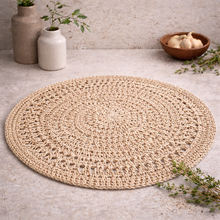 Load image into Gallery viewer, Malibu Handwoven Scallop Placemats