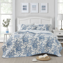 Load image into Gallery viewer, Full/Queen 3 Piece Bed In A Bag Reversible Blue White Floral Cotton Quilt Set