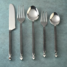 Load image into Gallery viewer, Crown Flatware, 5-Pc. Place Setting