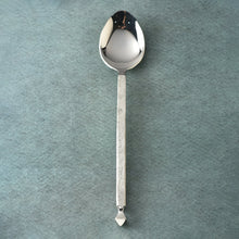 Load image into Gallery viewer, Crown Flatware, 5-Pc. Place Setting