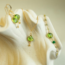 Load image into Gallery viewer, Peridot Ballet Bracelet