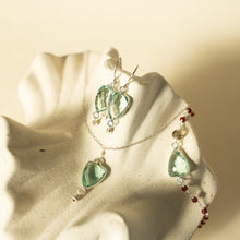 Load image into Gallery viewer, Green Amethyst Gold Isla Bracelet
