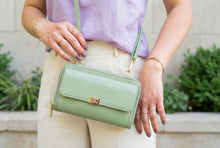 Load image into Gallery viewer, Captiva RFID Touch Screen Purse