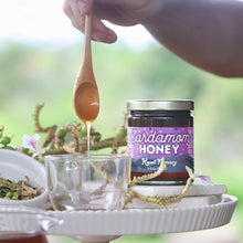 Load image into Gallery viewer, Cardamom Honey