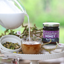 Load image into Gallery viewer, Cardamom Honey