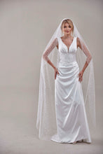 Load image into Gallery viewer, Bridal Veil, Veil with Pearls, One Layer Wedding Veil, Veil with Rhinestone-D180