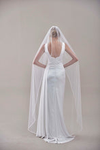 Load image into Gallery viewer, Elegant Beaded Wedding  Veil-D205R