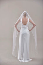 Load image into Gallery viewer, Elegant Beaded Wedding  Veil-D205R
