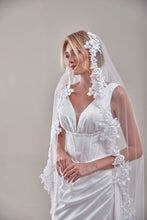 Load image into Gallery viewer, Mantilla Veil with Lace Edge, Floral Veil -D206