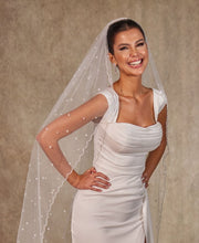 Load image into Gallery viewer, Pearl Wedding Veil, Cathedral Veil- D238