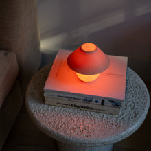 Load image into Gallery viewer, Scoop Lamp