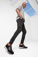Load image into Gallery viewer, The Sopez Black Leather Men Sneaker
