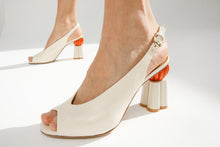 Load image into Gallery viewer, The Cimla Cream Leather Pumpkin Heel Women Sandal