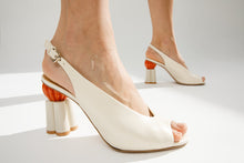 Load image into Gallery viewer, The Cimla Cream Leather Pumpkin Heel Women Sandal